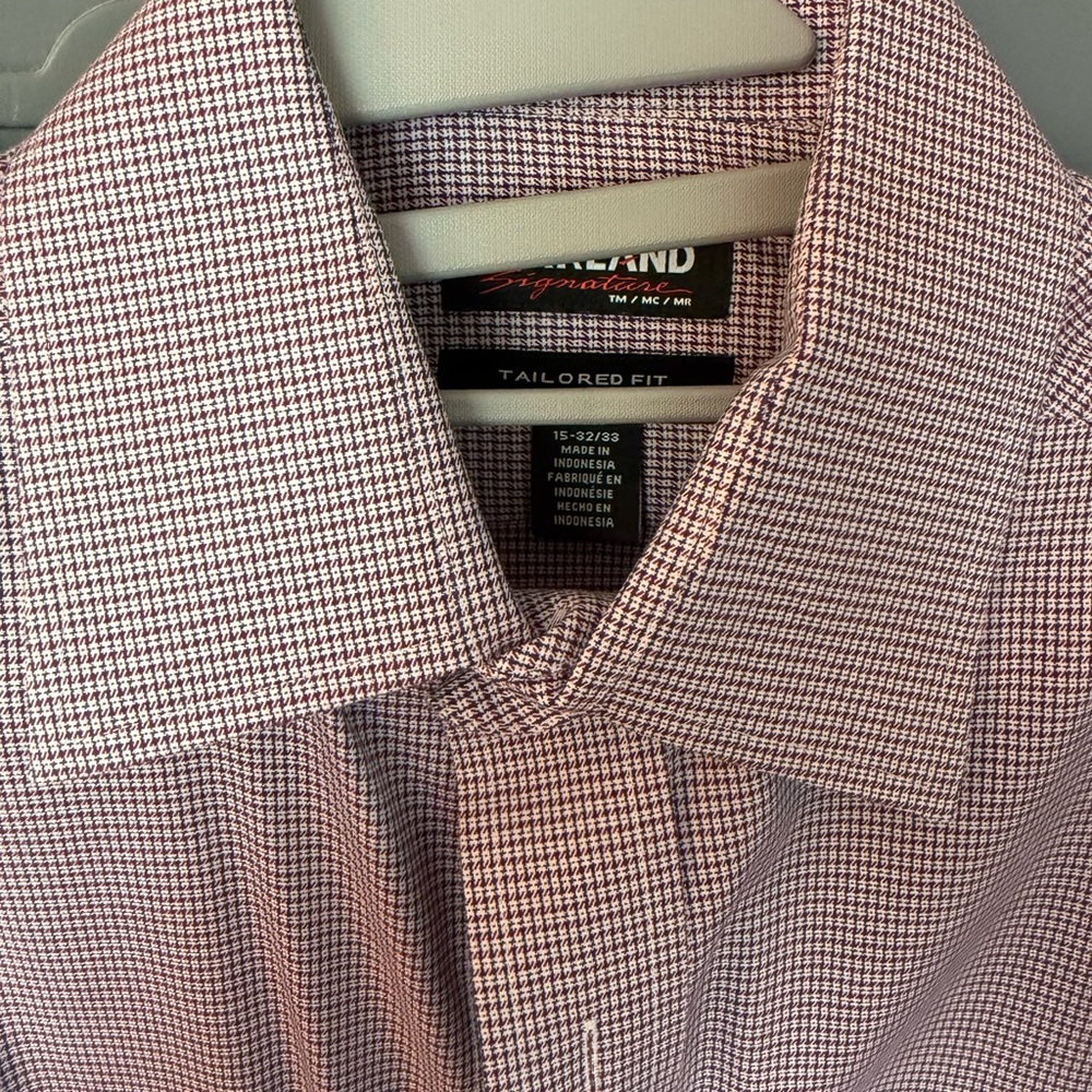 Kirkland Signature Men's Tailored Fit Dress Shirt - Red and White